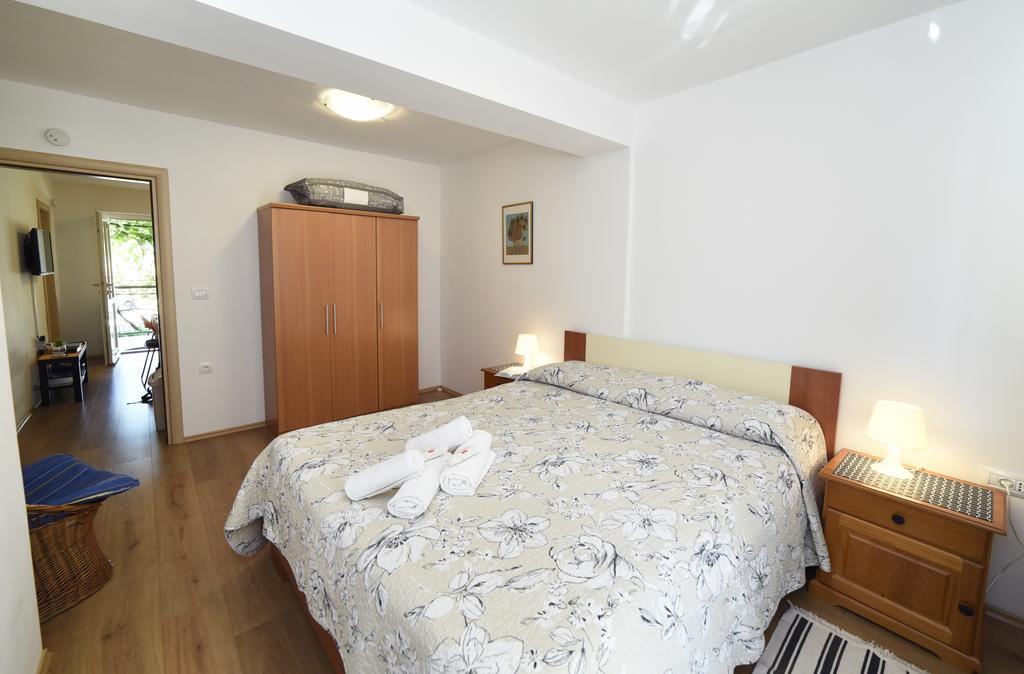 جادرانوفو Apartments Rudy المظهر الخارجي الصورة