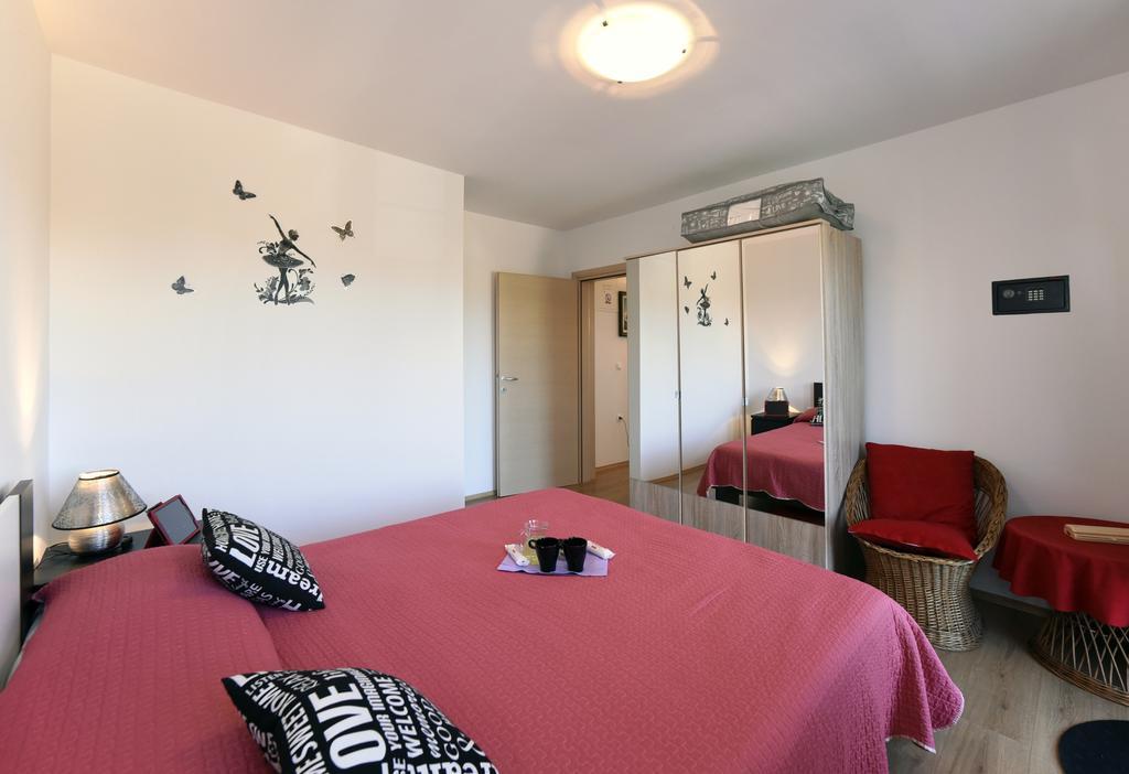 جادرانوفو Apartments Rudy المظهر الخارجي الصورة
